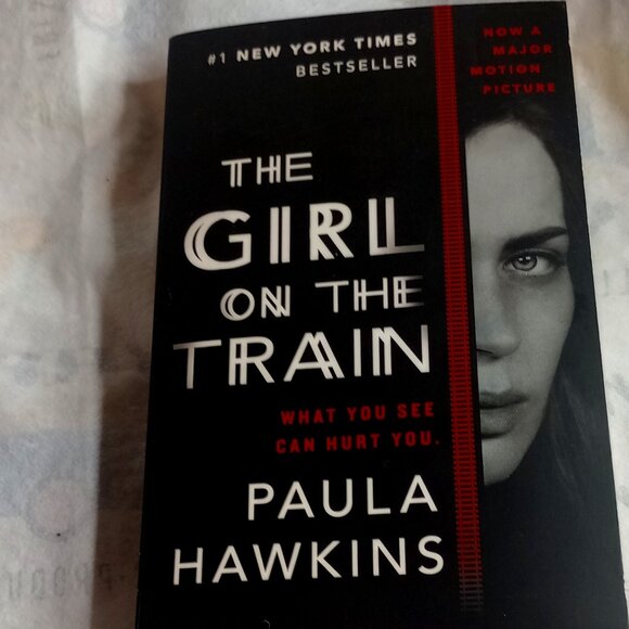 The Girl on The Train Paula Hawkins 2016 - Picture 1 of 13